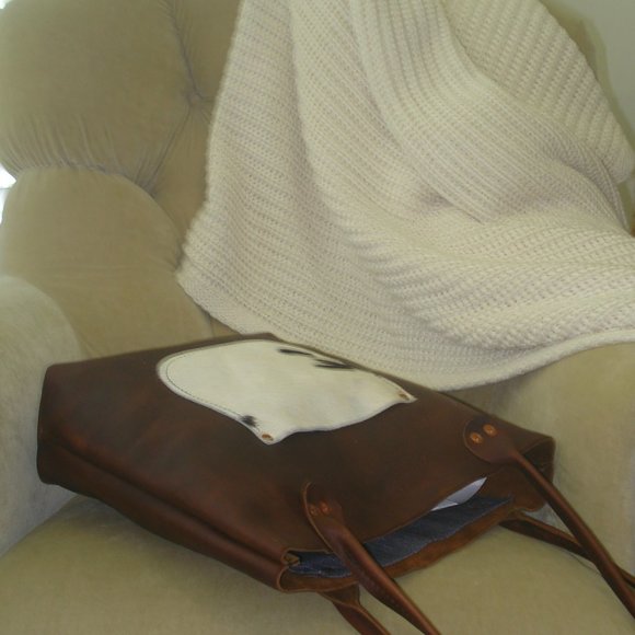 Auth. HAWKS & DOVES Genuine Full Grain Leather & Genuine Cowhide Fur Tote Bag - Picture 3 of 7